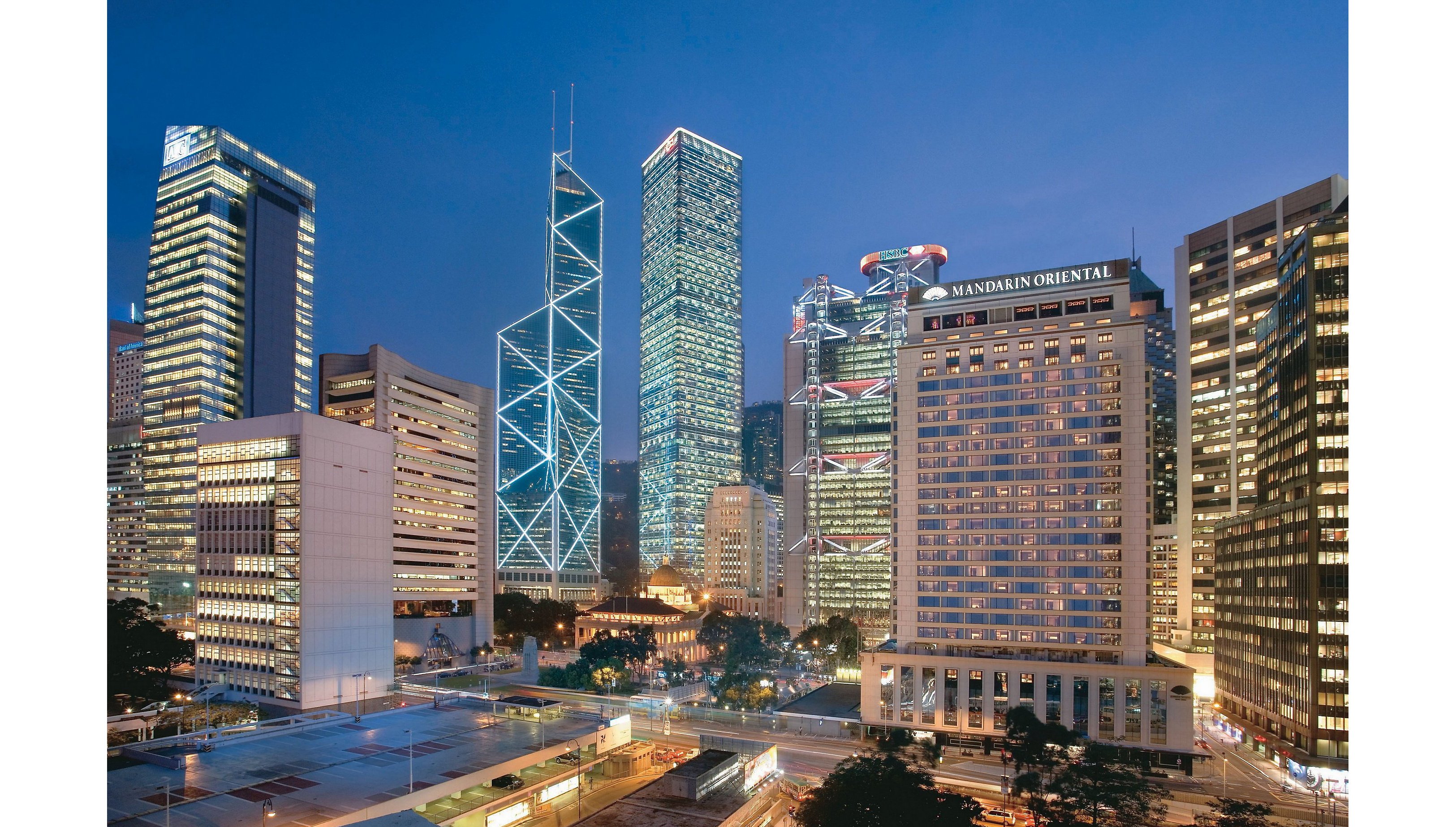 hong_kong_exterior_view_night_04