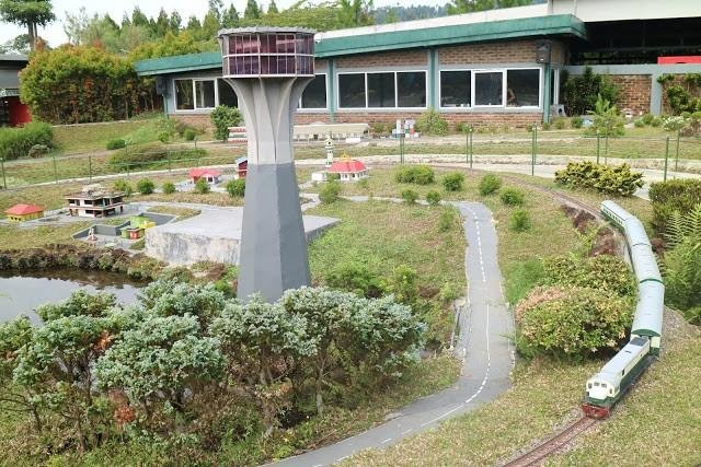 Mini City City And Miniature Railway In Bandung Floor Market