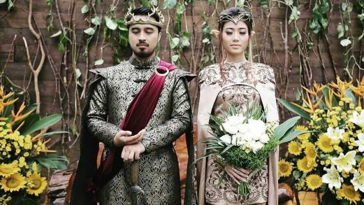 Themed Wedding Game Of Thrones With Rustic Background Steemkr