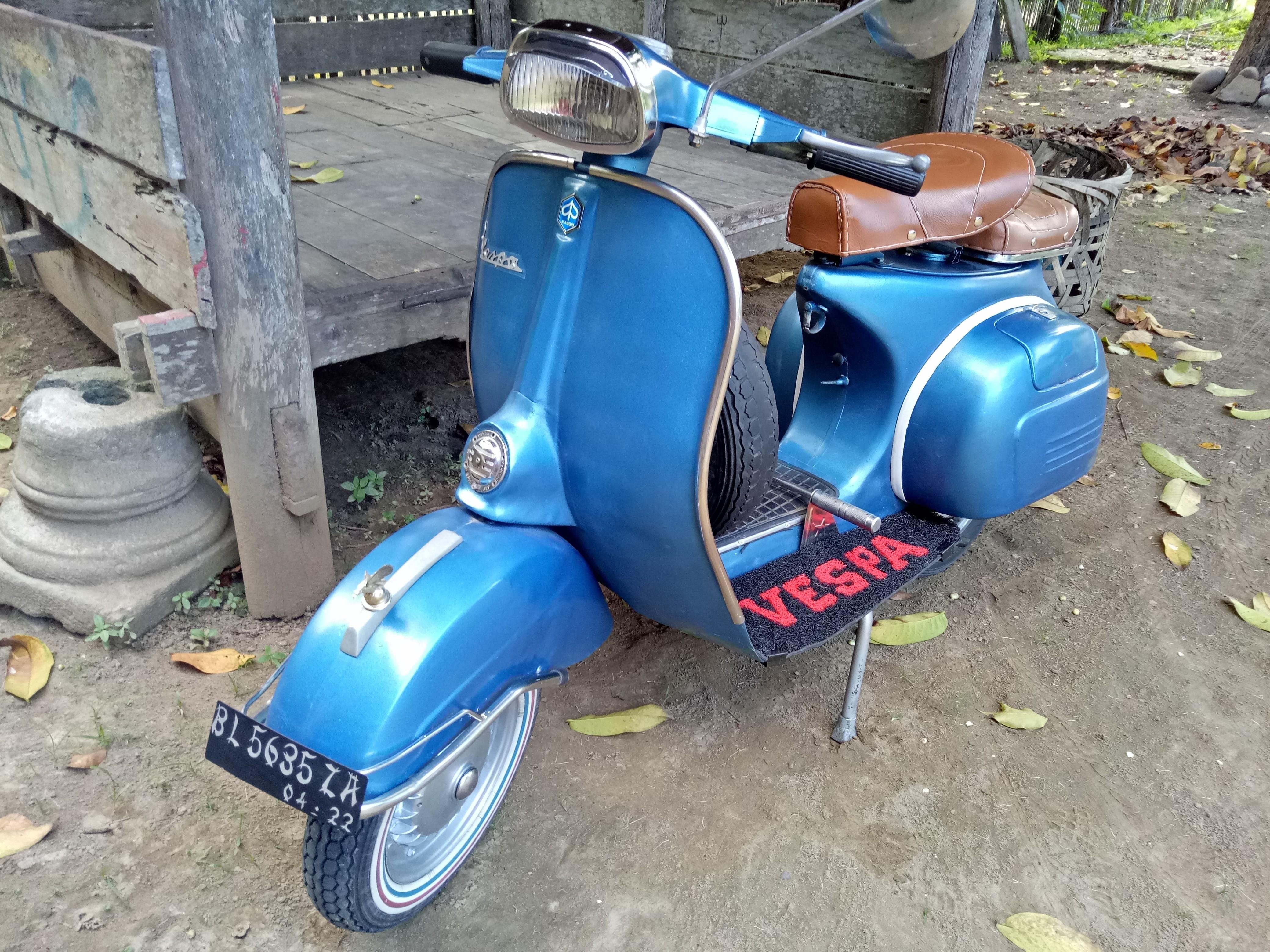 Ini Adalah Vespa Sprint Tahun 1977 Yang Masih Utuh Sampai Sekarang Kendaraan Mewah Saat 70 An Jika Dibandingkan Kulitasnya Dengan Ini Adalah Vespa Sprint Tahun 1977 Yang Masih Utuh Sampai Sekarang Kendaraan Mewah Saat 70 An Jika Dibandingkan Kulitasnya Dengan