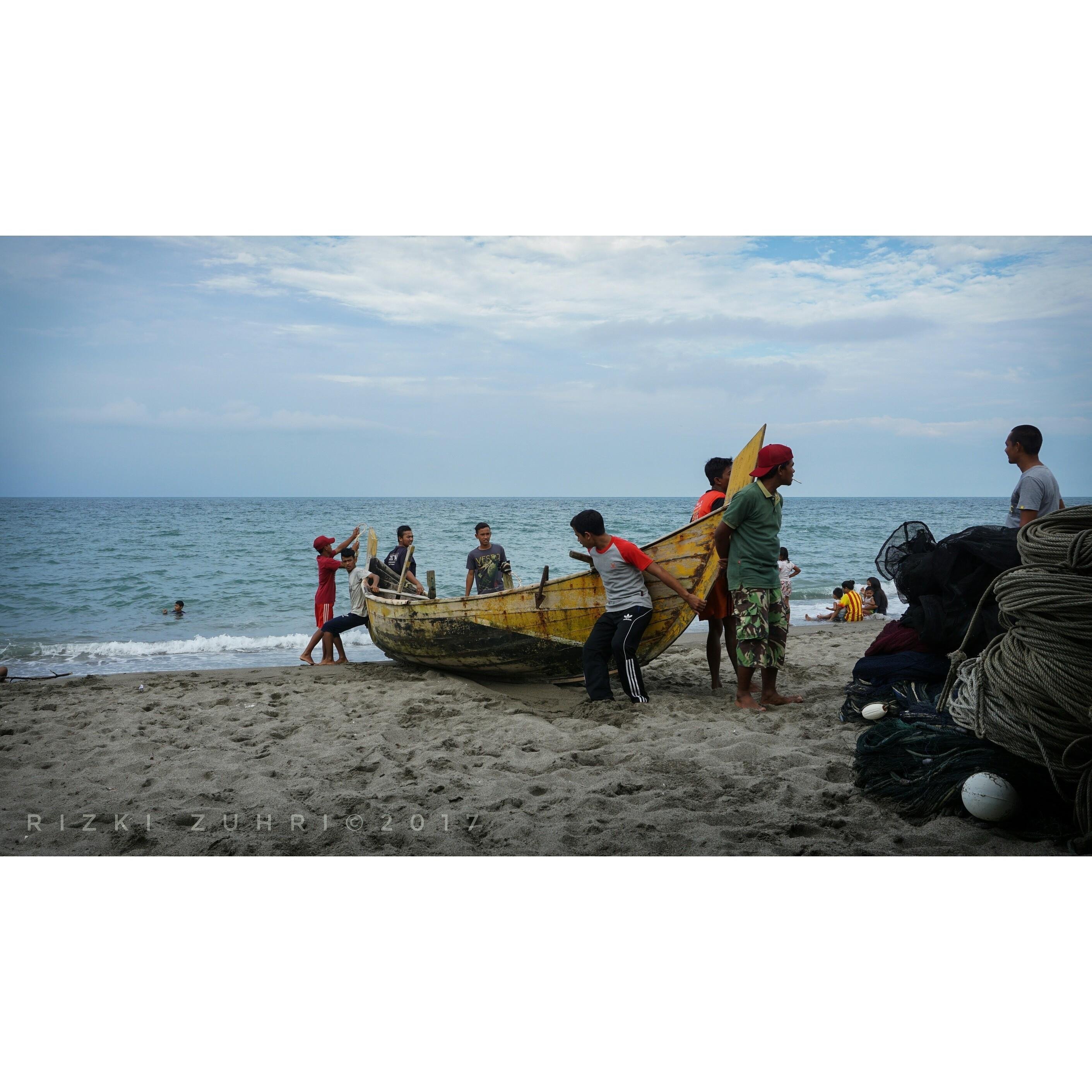 Mata Pencaharian Atau Pekerjaan Penduduk Pantai 