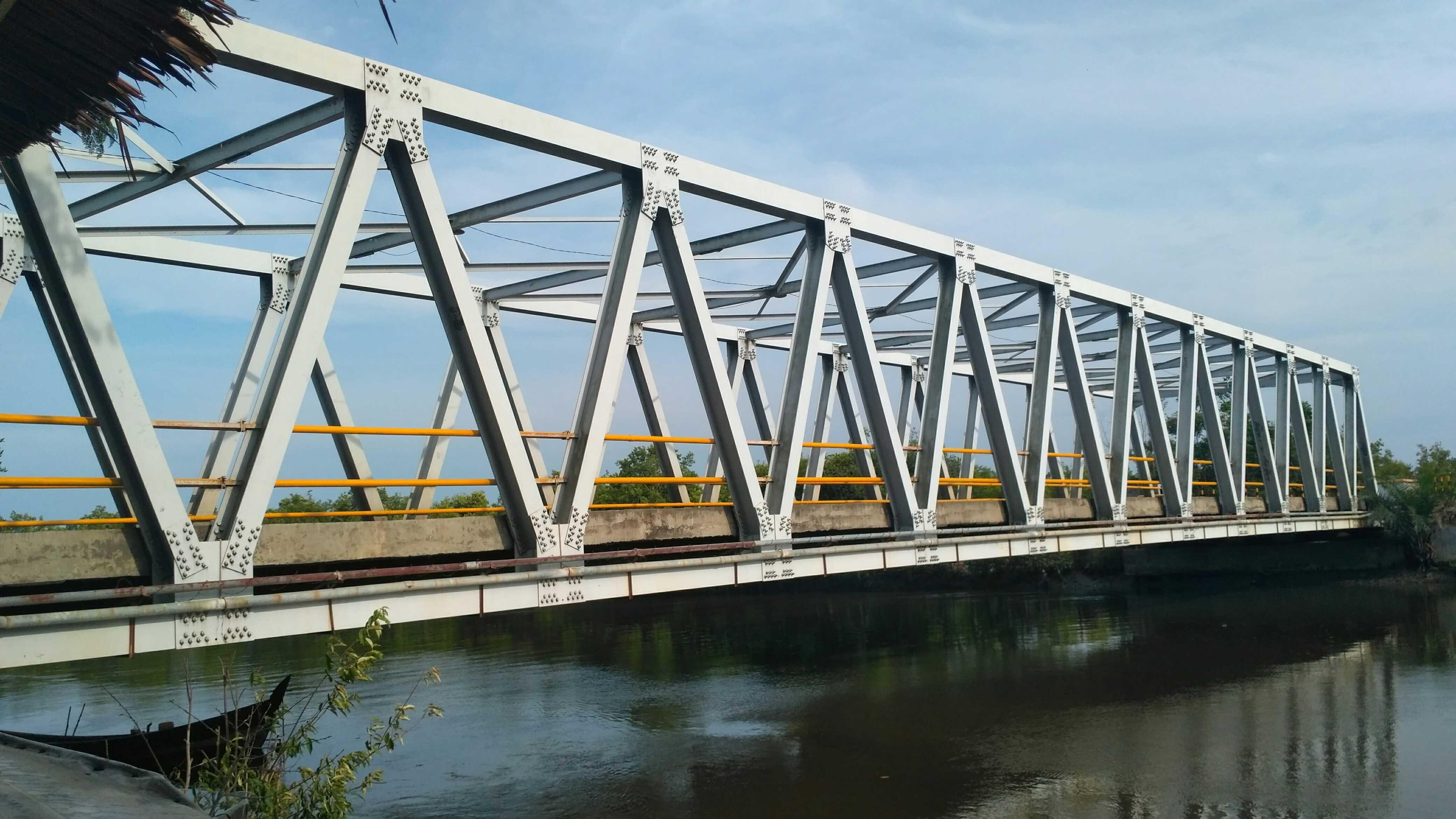Pemandangan Jembatan Steemkr