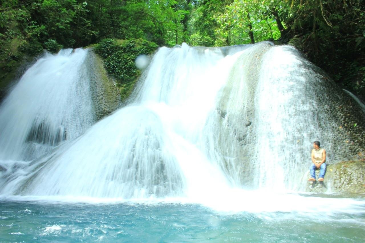 Bilingual Tour Dynasty 7 Bidadari Waterfall Dinasti