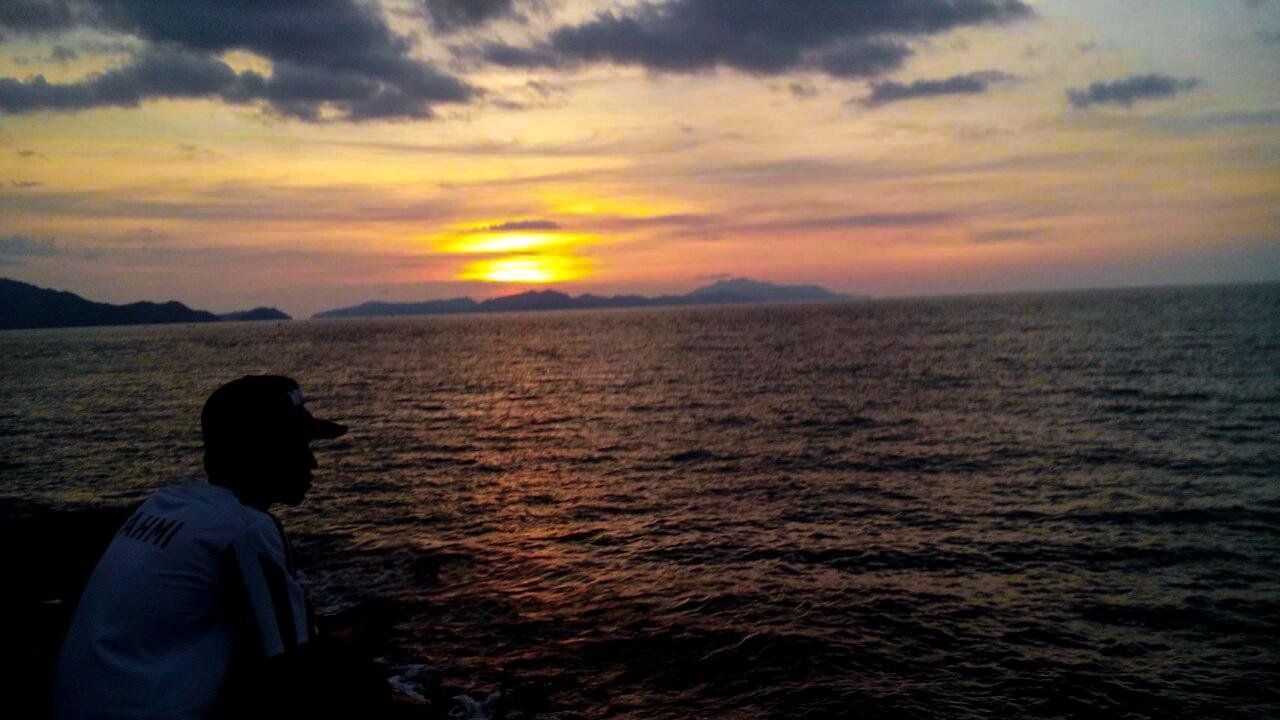 Keindahan Sunset Di Sore Hari