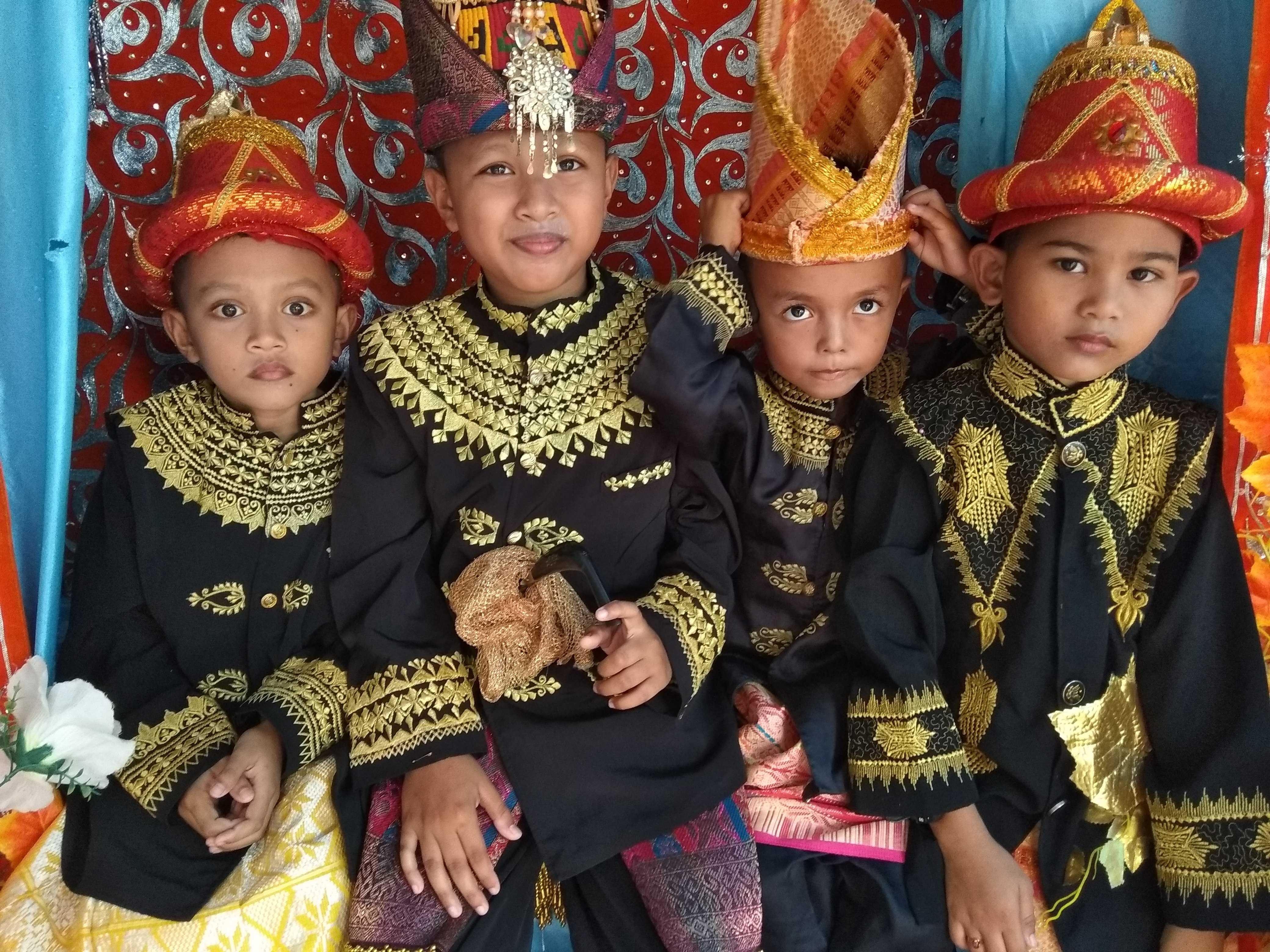 Baru 29+ Baju Adat Aceh Terbaru