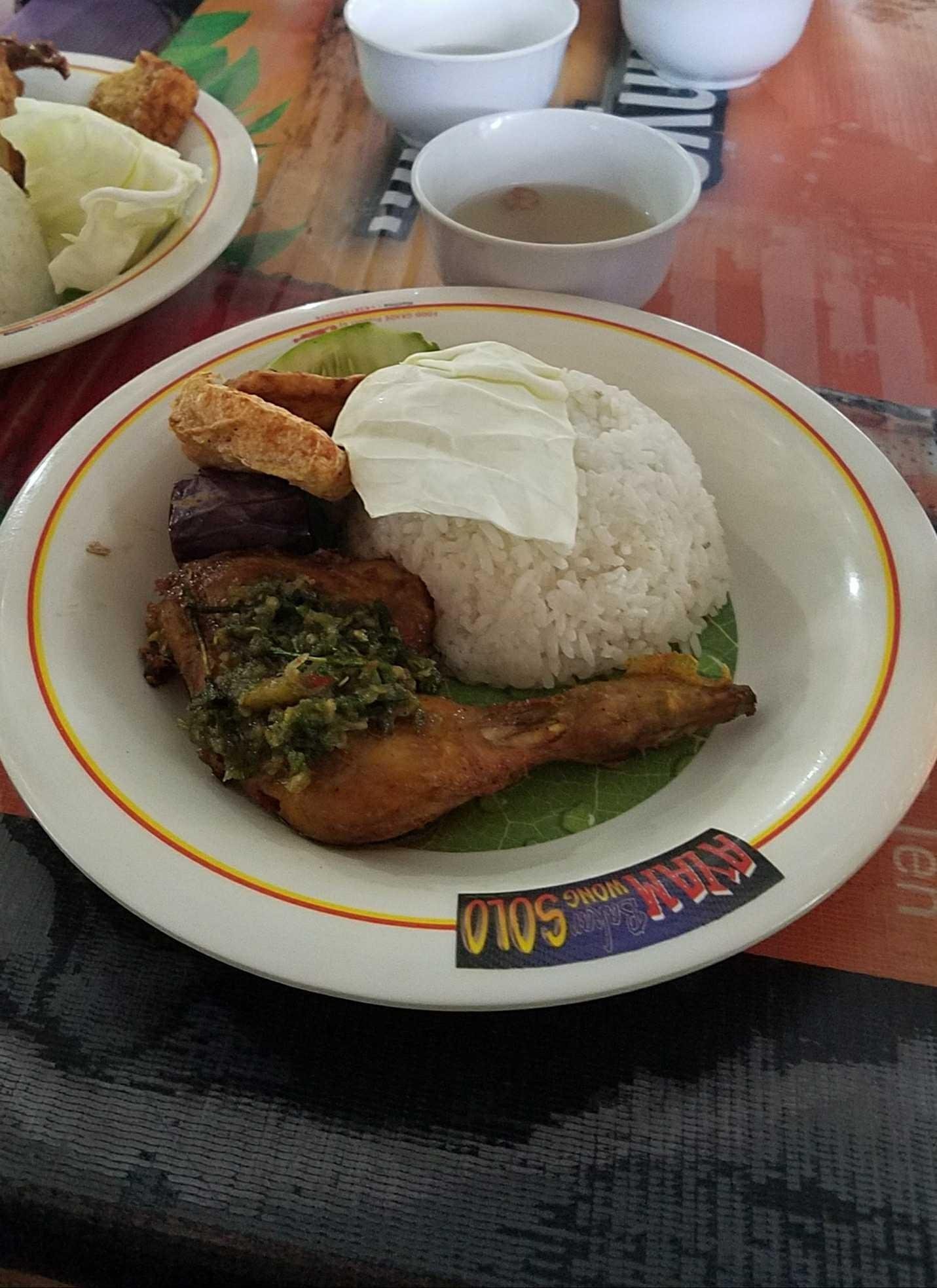 Ayam Penyet Wong Solo : Ayam Penyet Wong Solo Bandar Sri Permaisuri