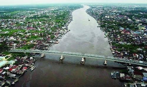 The kapuas  river in indonesia mazing scenery nature 