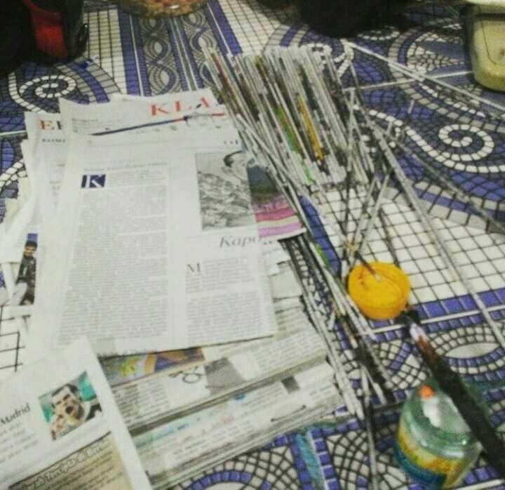Hello Steemian This Time I Share Some Handicrafts Made From Newspaper Materials Handicraft Using Wire And Newsprint To Do Work We Must Prepare Hello Steemian This Time I Share Some Handicrafts Made From Newspaper Materials Handicraft Using Wire And Newsprint To Do Work We Must Prepare