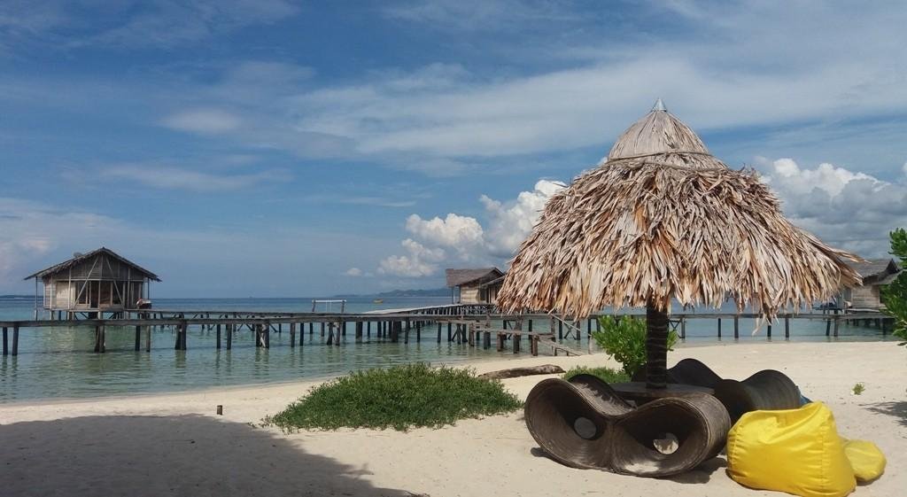 ITN-IndonesiaTouristNews : KISAH CINTA-PULAU ECO-RESORT ITN-IndonesiaTouristNews : KISAH CINTA-PULAU ECO-RESORT