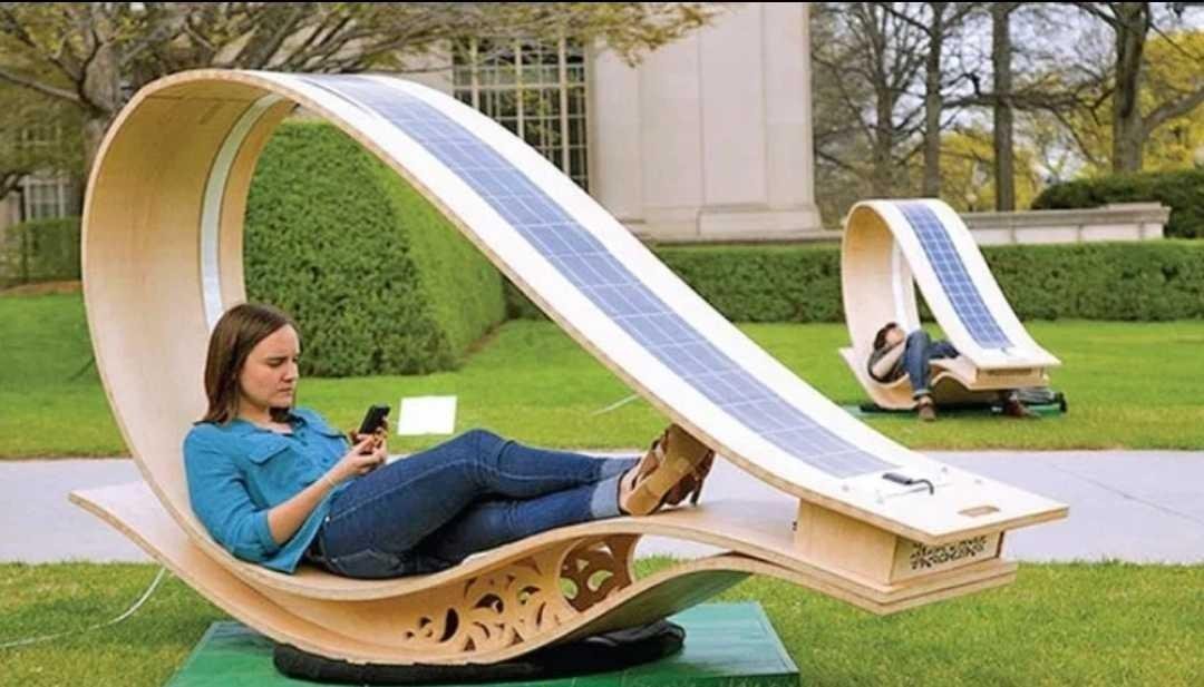 A Unique Park Bench Steemkr