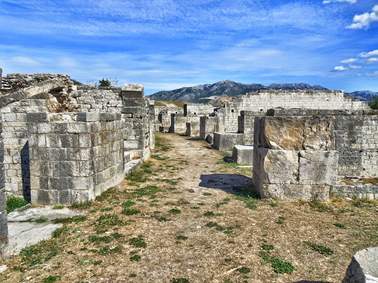 Ruins under sunshine