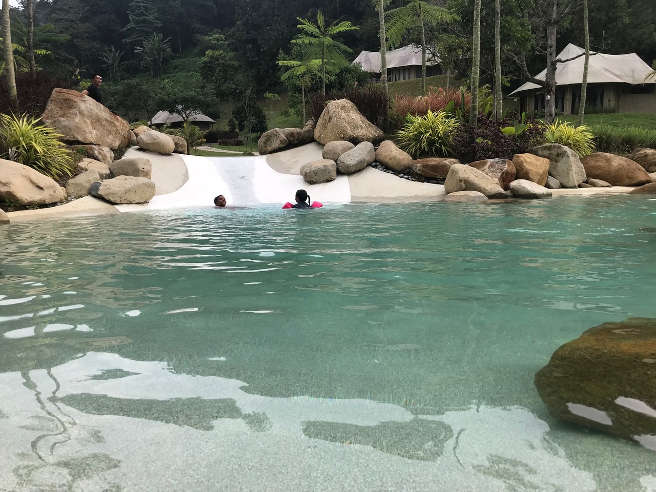 After breakfast, the younger kids hung out in the wading pool.