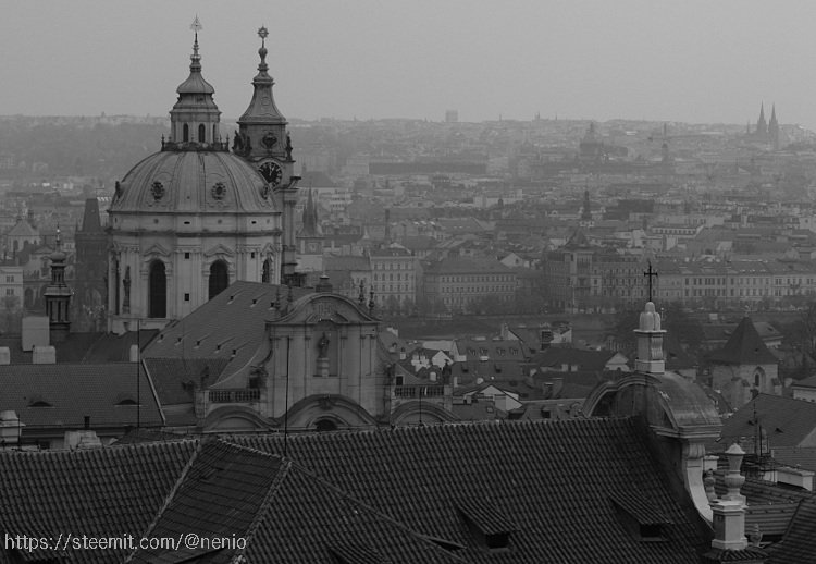 a_veiw_of-prague01-bw.jpg