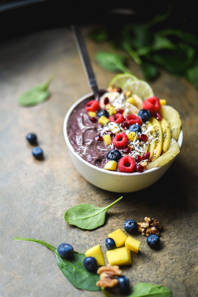 Acai Mango Detox Smoothie Bowls (6).jpg