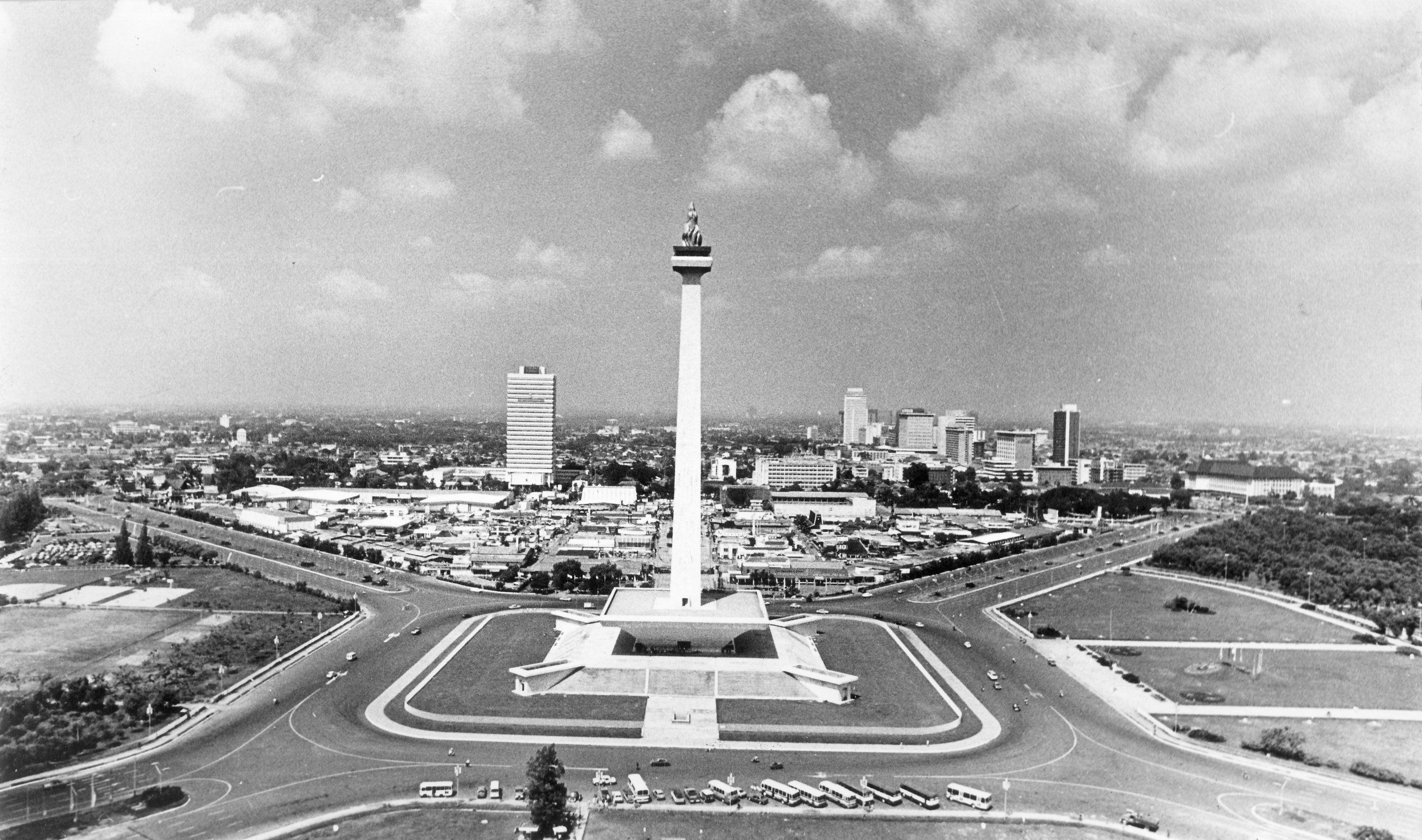 Teuku Markam 161 Triliun Rupiah MONAS Teuku Markam 161 Trillion