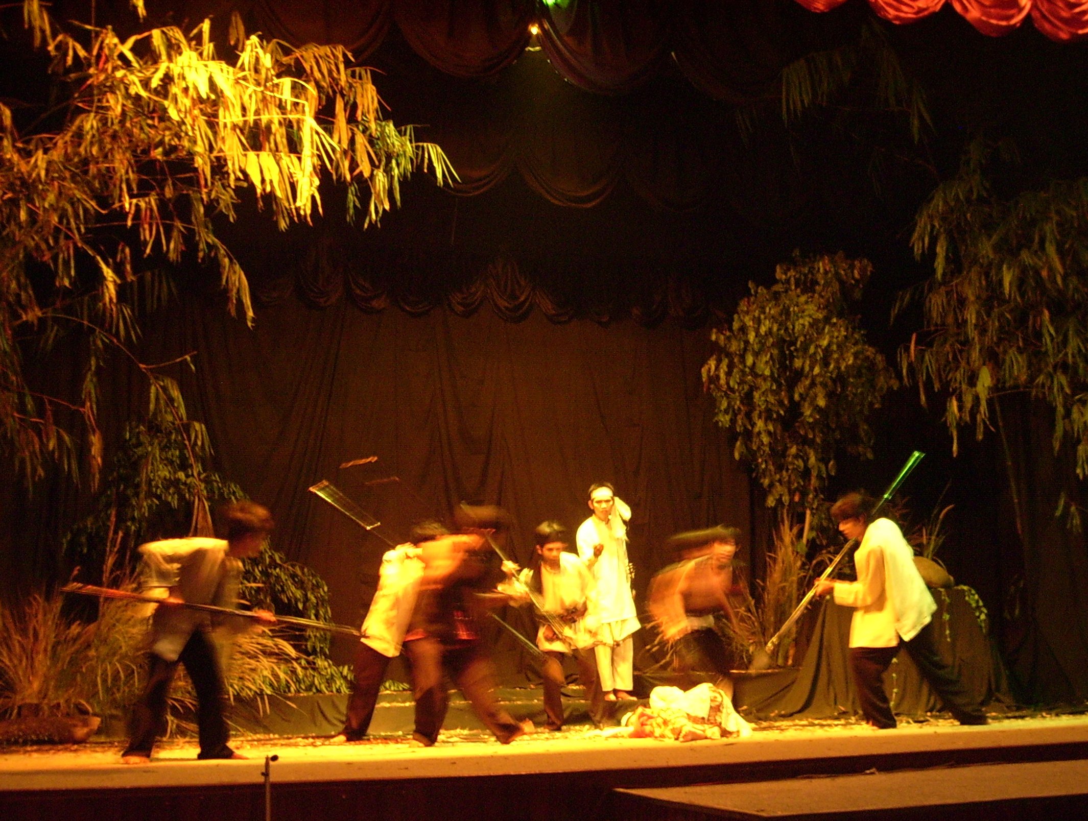 9Teater-Semidang Bukit Kabu.jpg