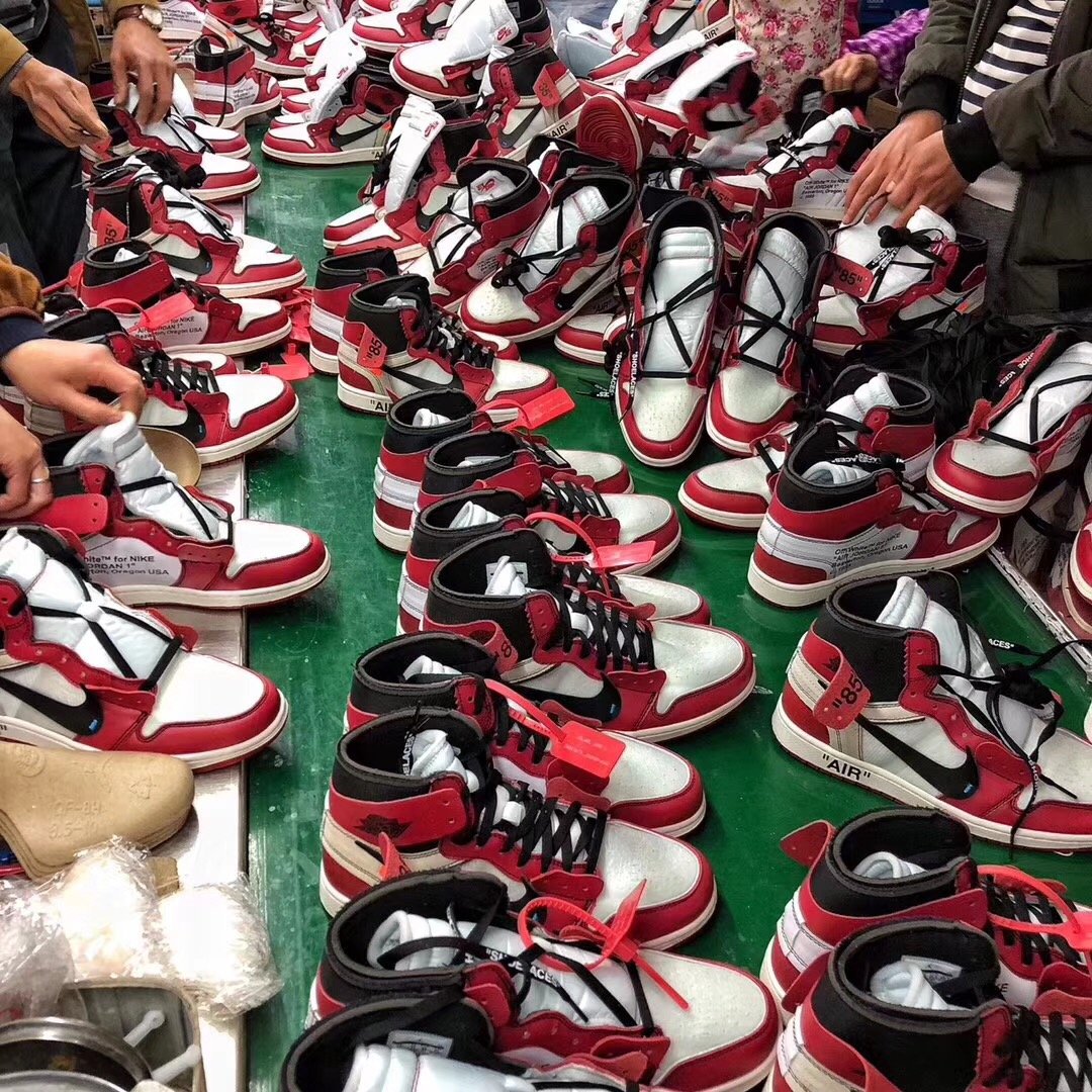 fake shoes factory of Jordan's and Nike 
