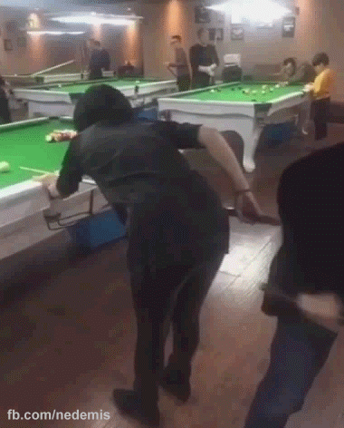 bilardo.gif