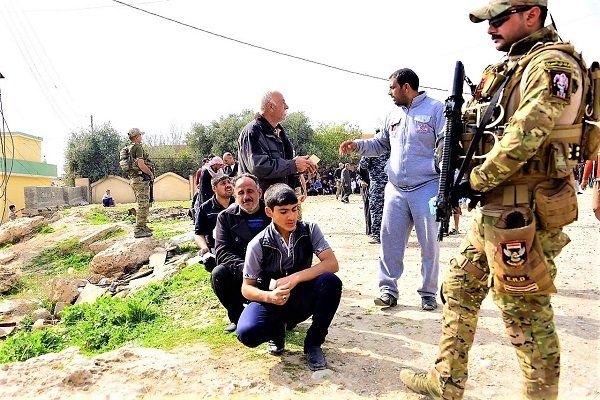 11Mar-Checkpoint-Mosul-Iraq.JPG