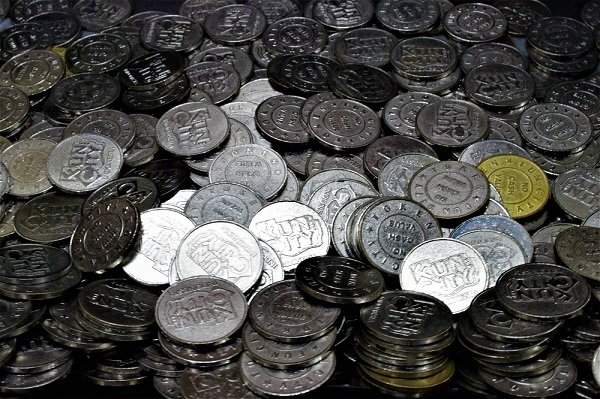 11Mar-Macrophotography-coin-token-funcity.jpg