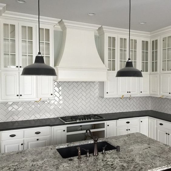 Diffe Ways To Integrate Subway Tiles Into Your Kitchen Steemit Kitchen Tile Backsplash With Chevron Pattern