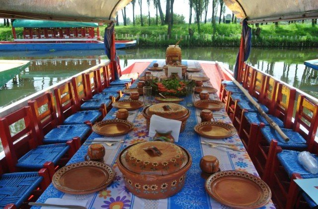 comida-xochimilco.jpg