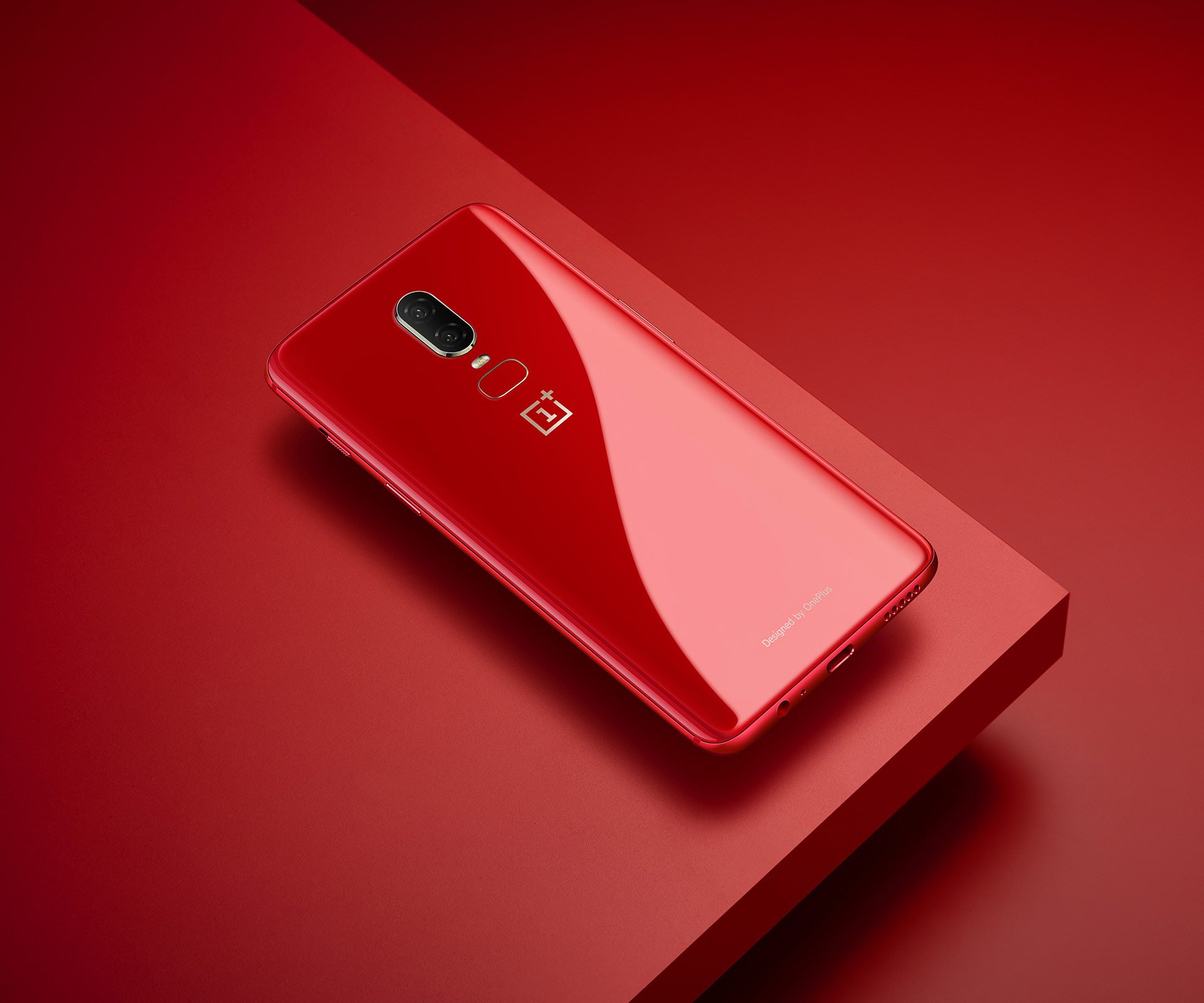 design_red_1920.jpg