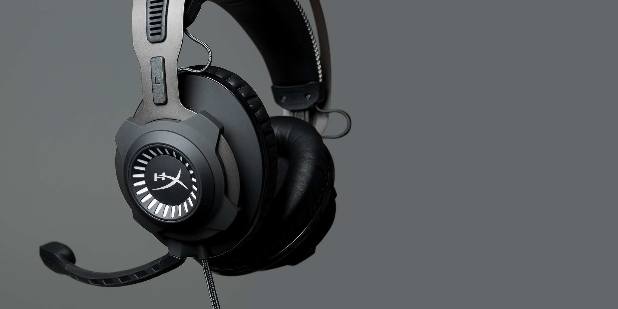 hx-family-headset-revolver-gunmetal-lg.jpg
