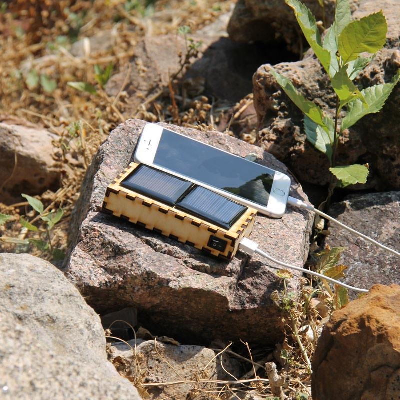 Solar_USB_Portable_Charger_Kit_ForWeb_1400x.jpg