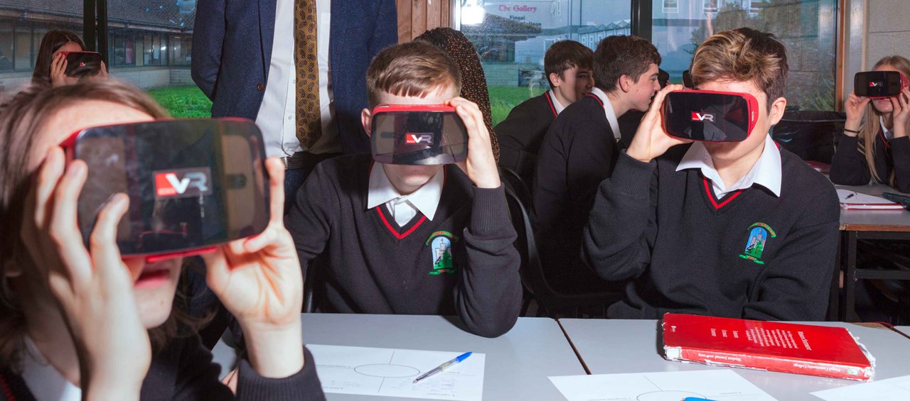 schoo Vr.jpg