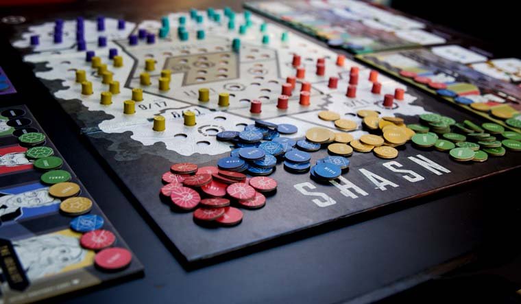 Shasn The Political Strategy Board Game Steemhunt Shasn is a multiplayer strategy board game where every player takes on the role of a politician in the midst of a political campaign. steemhunt
