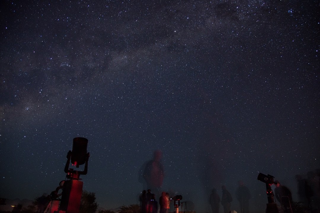 Amateurs enjoying the heavens.