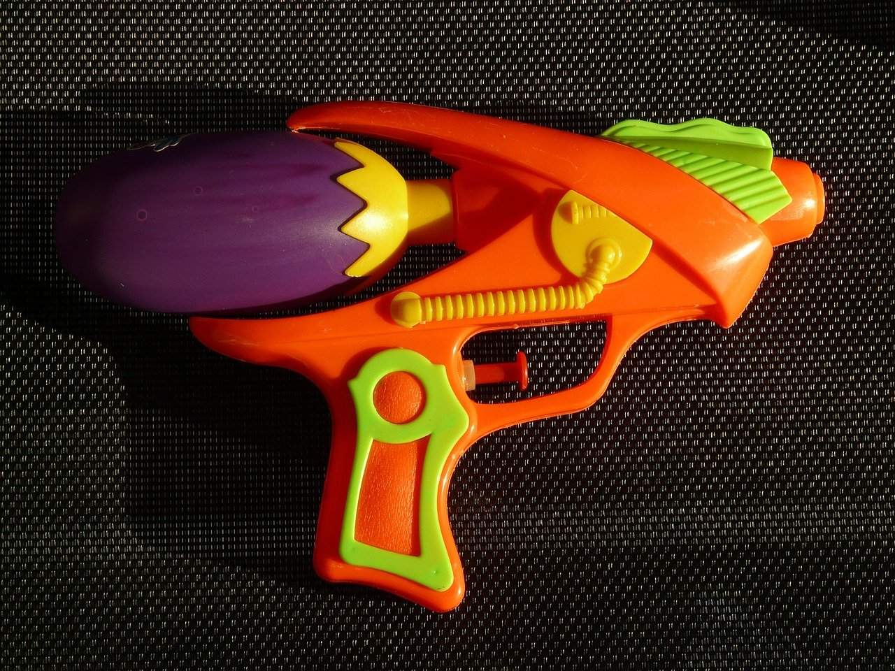 water-gun-6089_1280.jpg