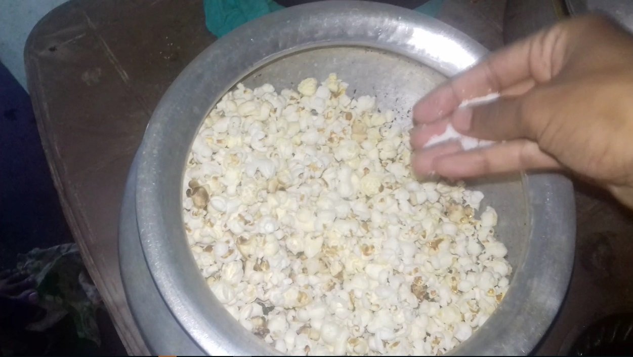 How to make popcorn 2.jpg