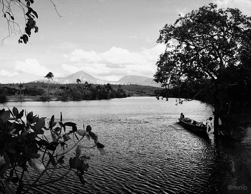 canaima-bw.jpg