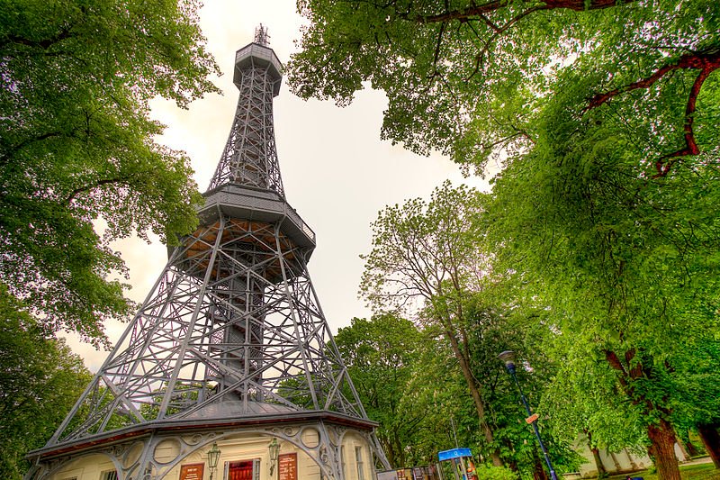 800px-Petrin_Tower.jpg