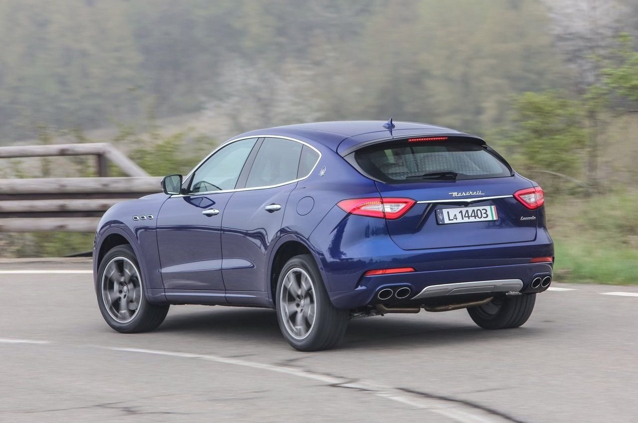 2017-Maserati-Levante-New-05.jpg