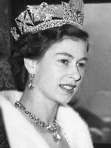 6c998589df2d0ae268bf08854b72be8f--princess-elizabeth-queen-elizabeth-ii.jpg