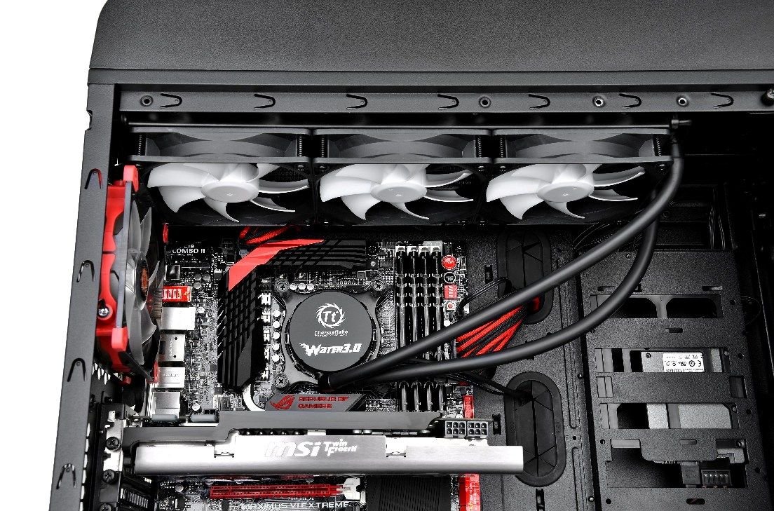 Thermaltake Water 3.0 Ultimate All-In-One Liquid Cooling System provides a simple installation system.jpg