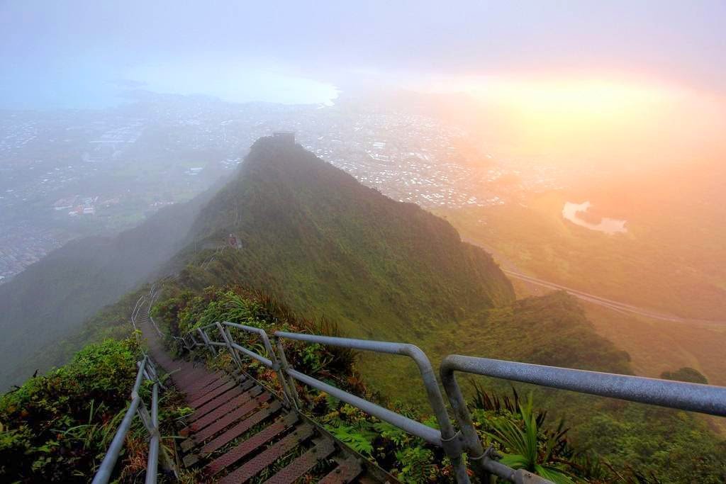 haiku-stairs-hawaii-stairway-to-heaven-13.jpg