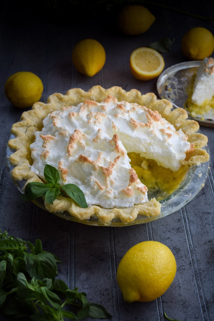 Basil Lemonade Meringue Pie. (6).jpg