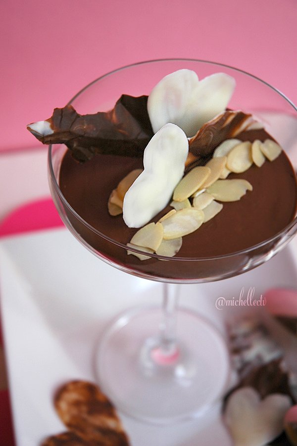 michellectv_choccust1.jpg