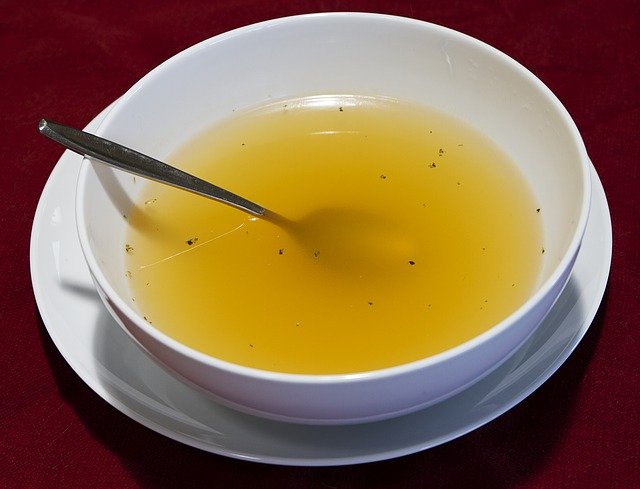 clear-broth-1623462_640.jpg