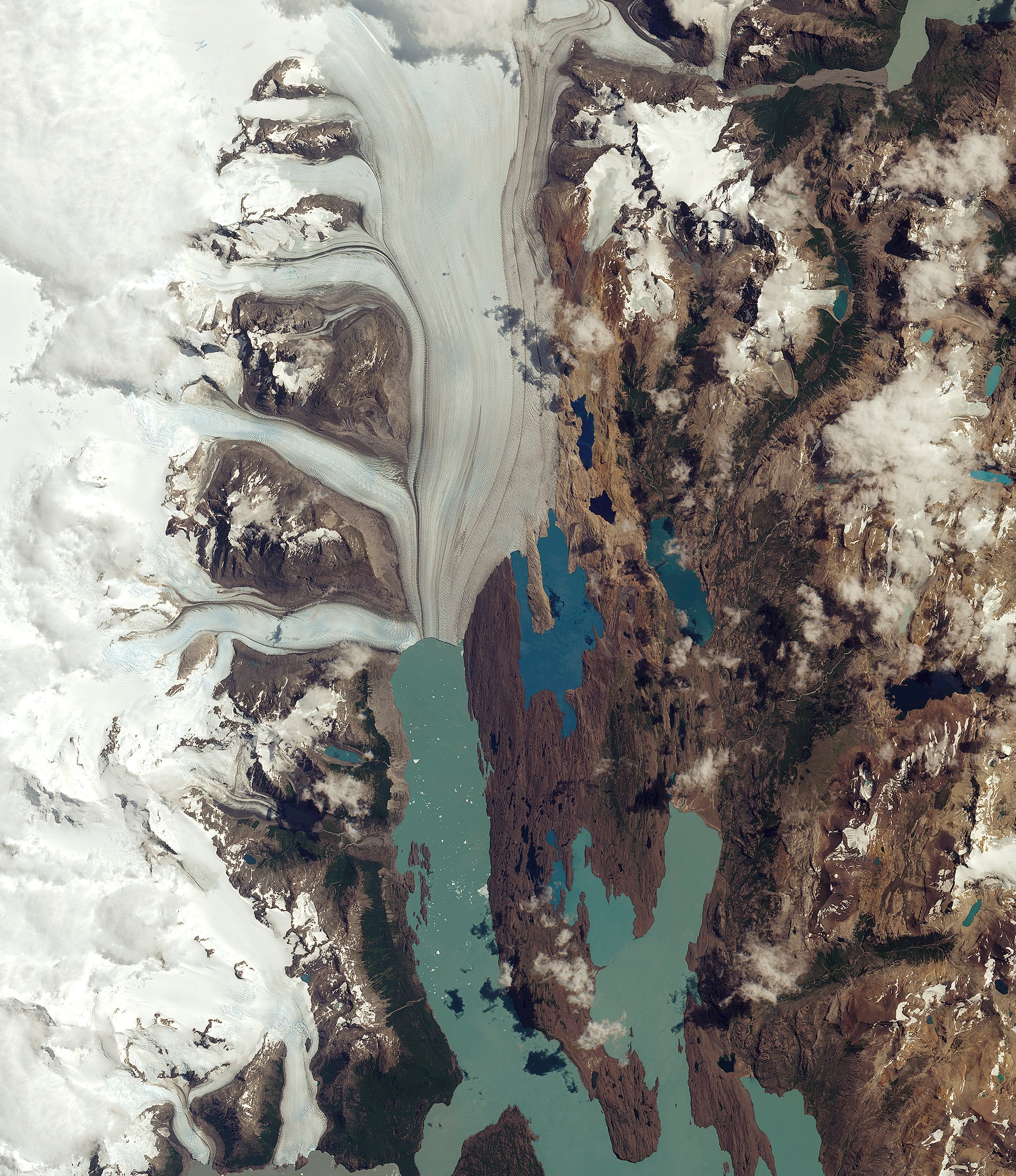 Upsala_Glacier.jpg