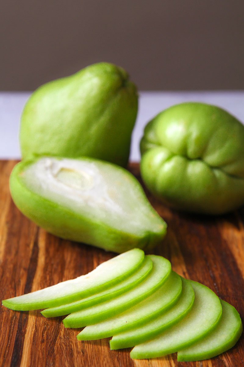 chayote-tagliato-2.jpg