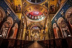 250px-St._Louis_Cathedral_Basilica_Main_Isle.jpg