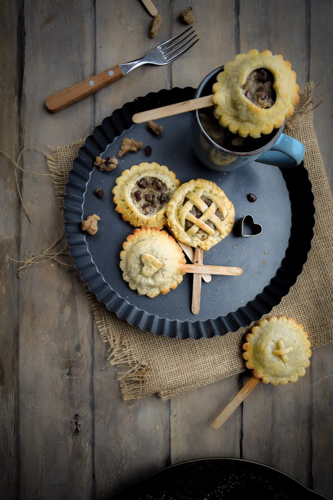 Chocolate Chip Cookie Dough Pie Pops (7).jpg