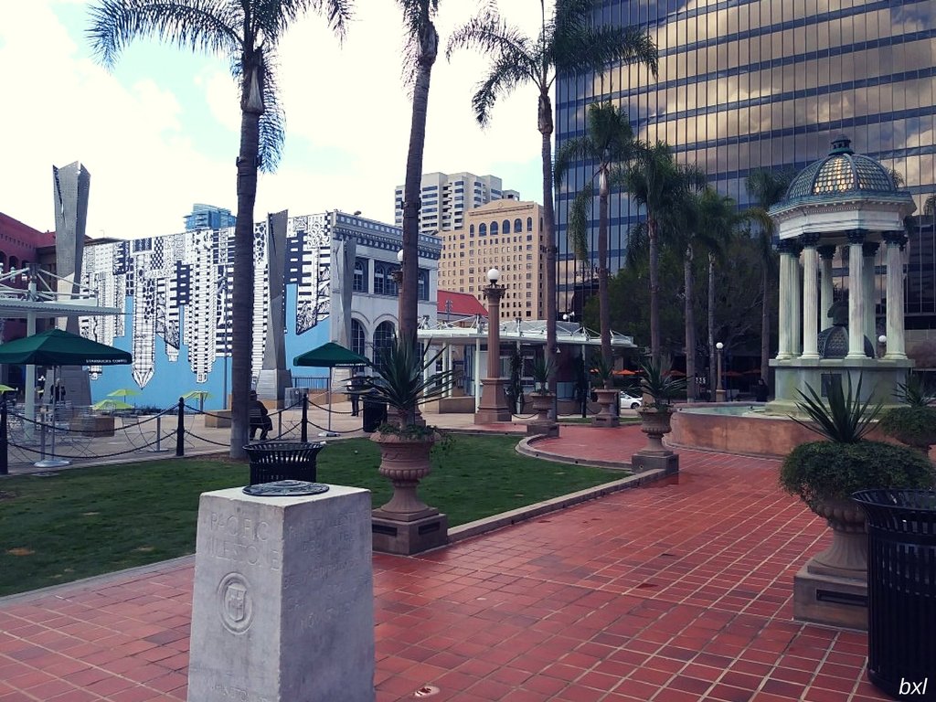 Horton Plaza Old And New San Diego California Cityscapephotography