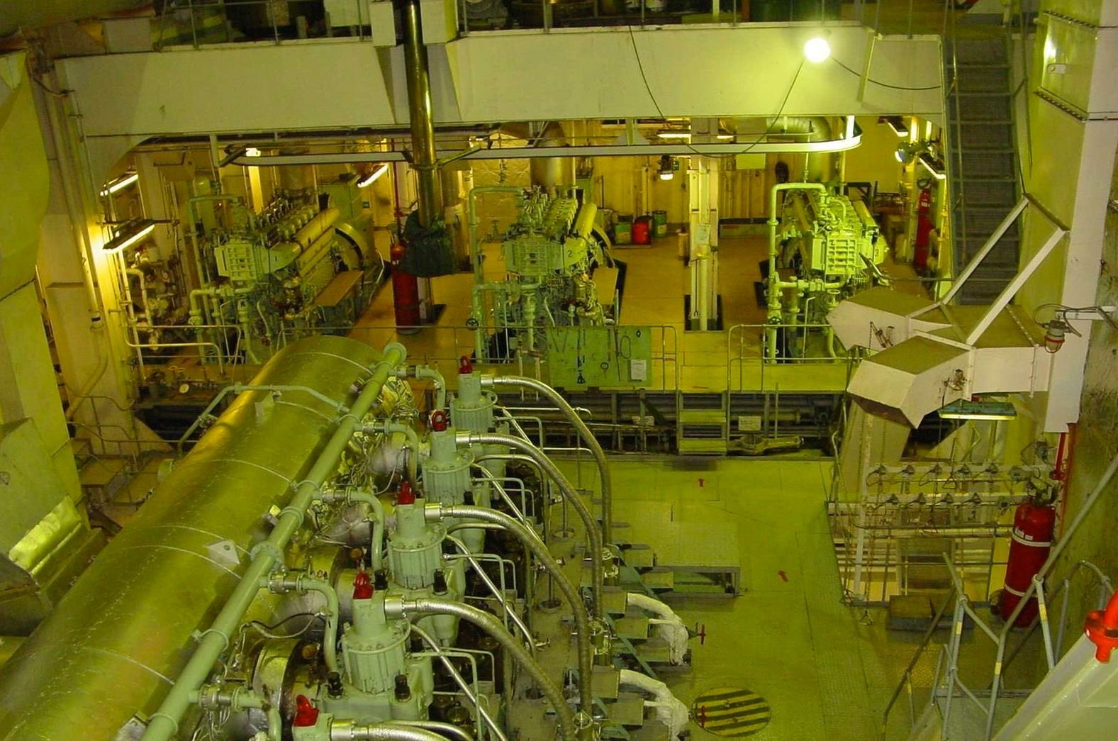 Life At Sea 1 Inside A Cargo Ships Engine Room Exclusive Photos Of