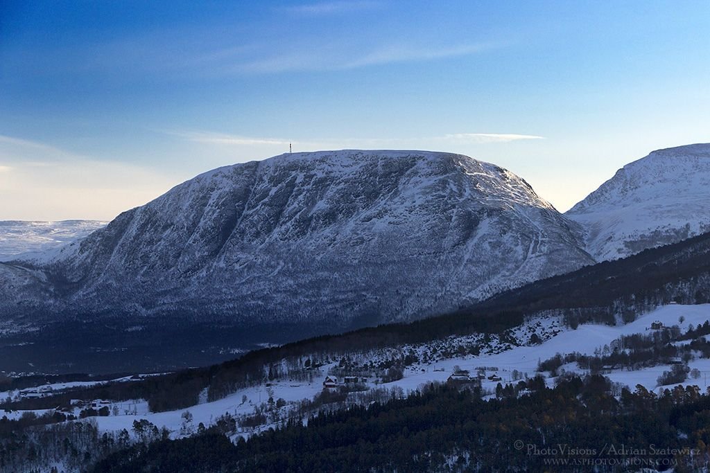 TR003-Frozen_Sissihoa_near_Oppdal.jpg